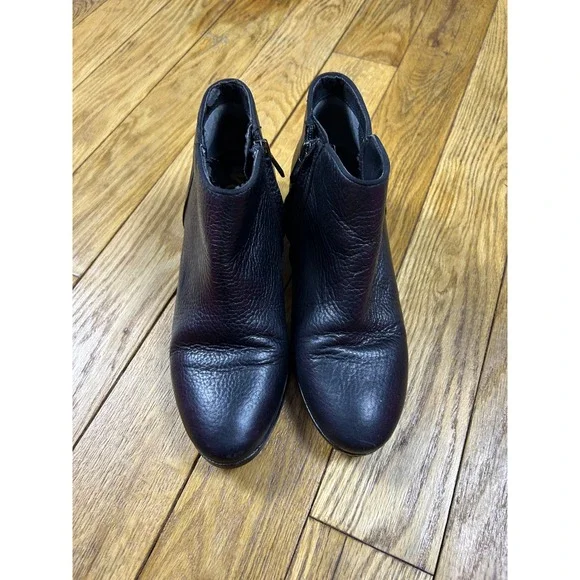 Sam Edelman Black Leather Ankle Boots Women's Classic Everyday Zip Booties - Picture 3 of 8